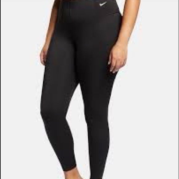 nike sculpt victory tight